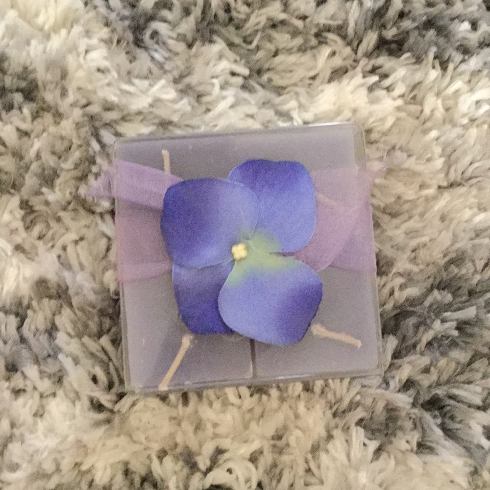 Blue Hydrangea Votives - Picture 2 of 2